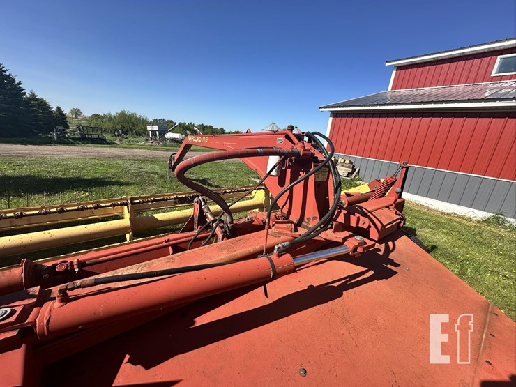 new-holland-116-image-17