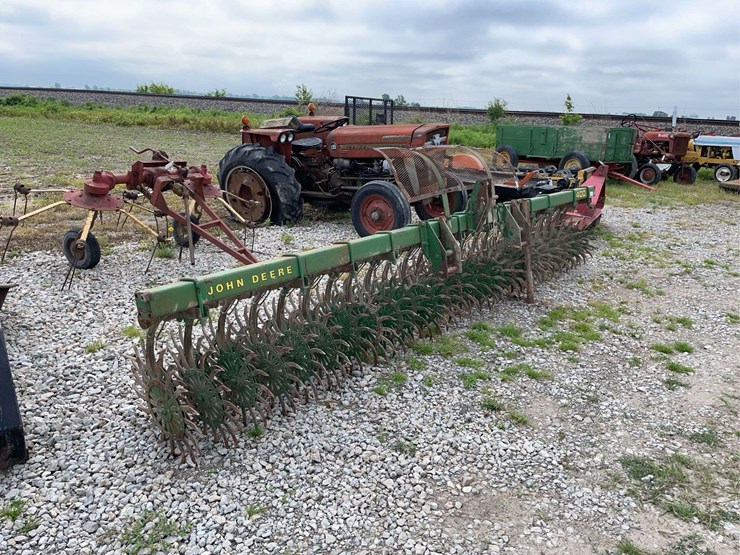 john-deere-400-image-2