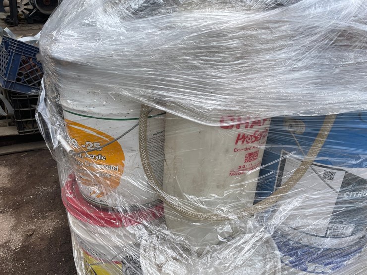 #6029-•-pallet-of-various-concrete-fluids-and-supplies-image-7