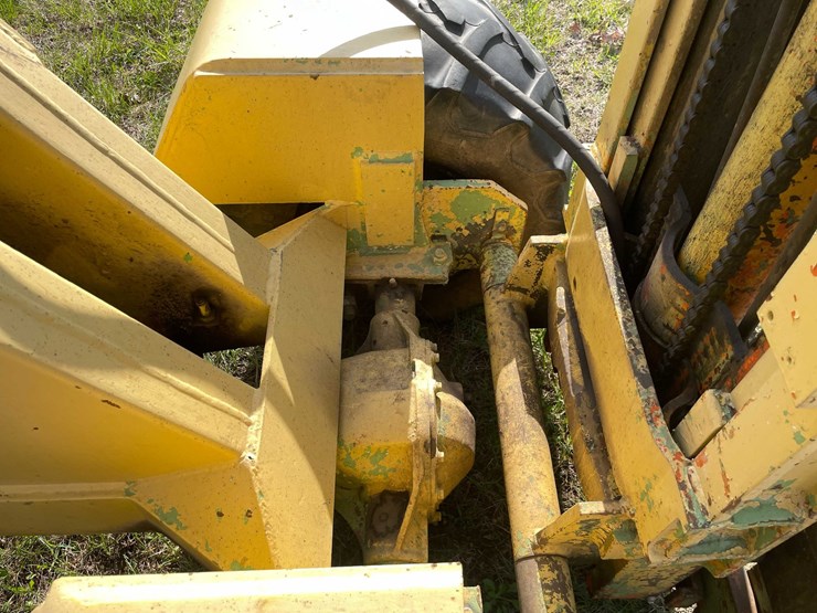 #5498-•-1978-swinger-forklift-image-30
