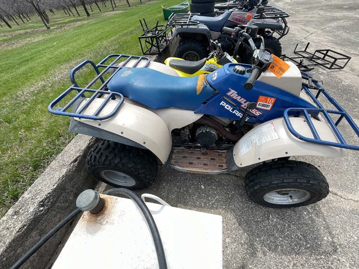 #4161-•-polaris-fourwheeler-image-2