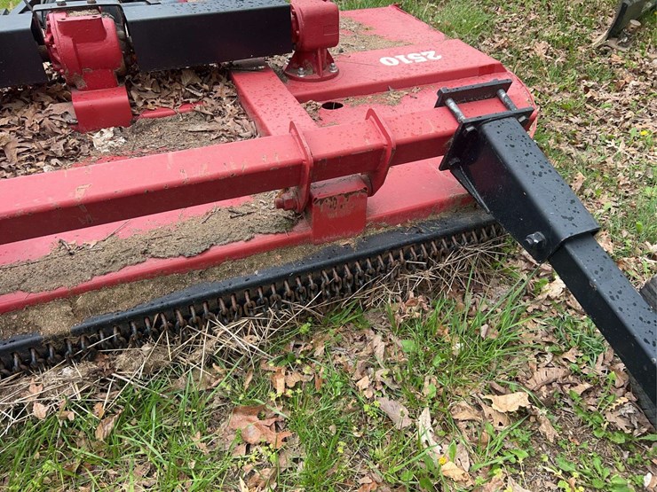 bush-hog-2510-image-16