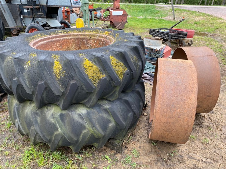 #3505-•-pair-of-tractor-duals-image-1