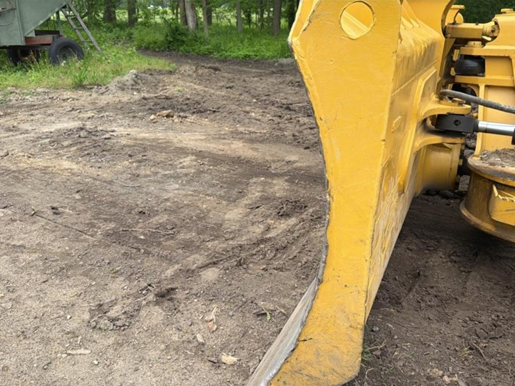 2018-caterpillar-d6k-image-25