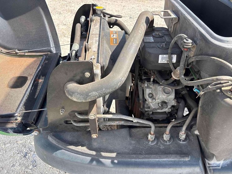 2018-john-deere-2500b-image-15