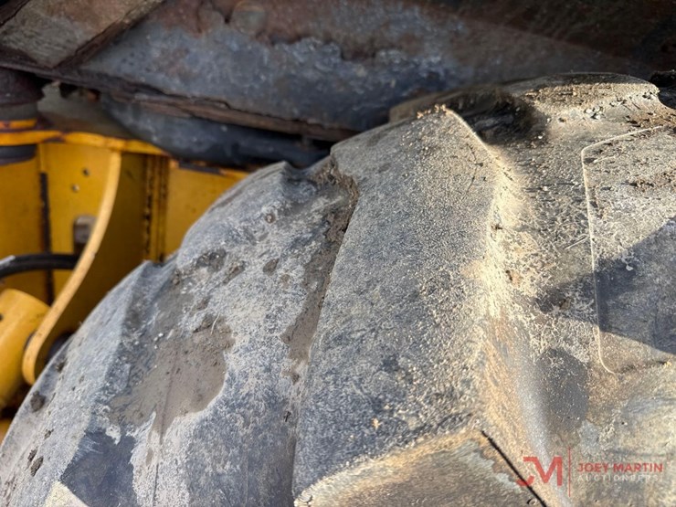 2013-deere-310k-ep-image-21