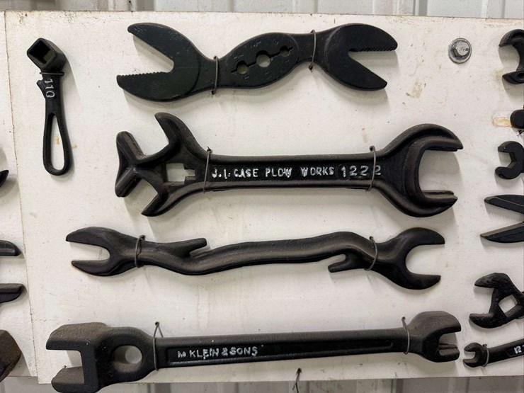collection-of-cast-iron-wrenches-image-2