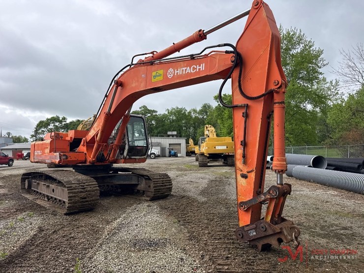 hitachi-ex270-lc-image-4