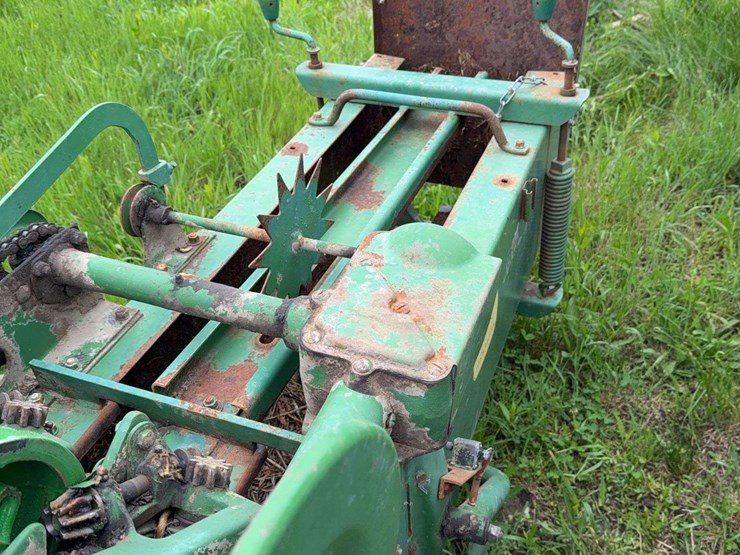 john-deere-24t-image-6