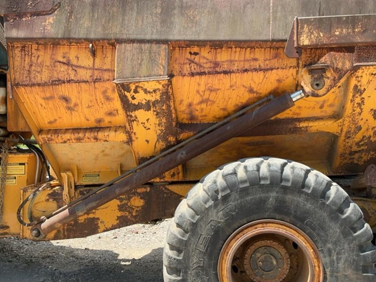 #131-•-bell-off-road-dump-truck-image-55