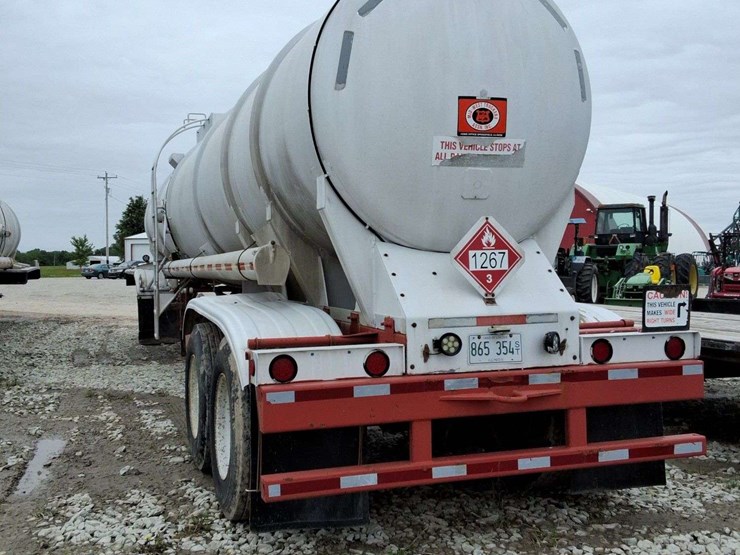 1987-trailmaster-tanker-image-12