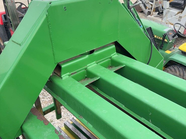 john-deere-100-image-13