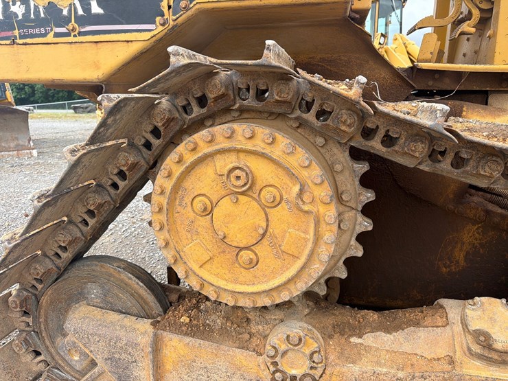 caterpillar-d4h-xl-image-16