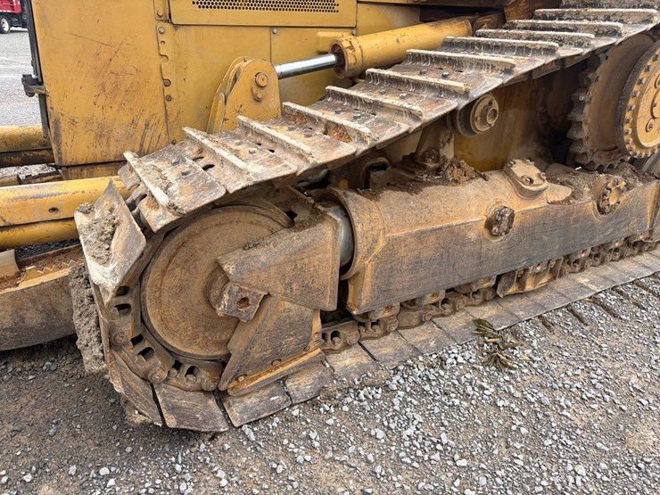 caterpillar-d4h-xl-image-11