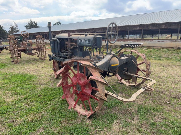 farmall-f-20-image-3