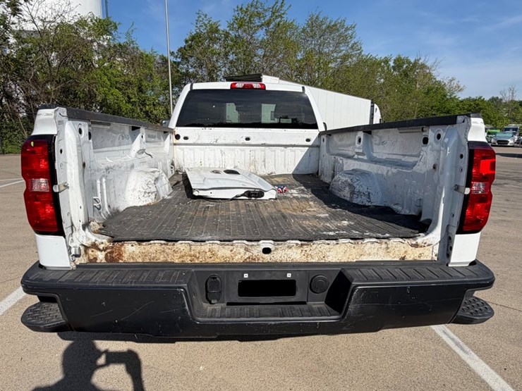 2017-chevrolet-silverado-1500-image-9