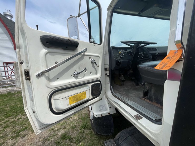 ford-l7000-image-88
