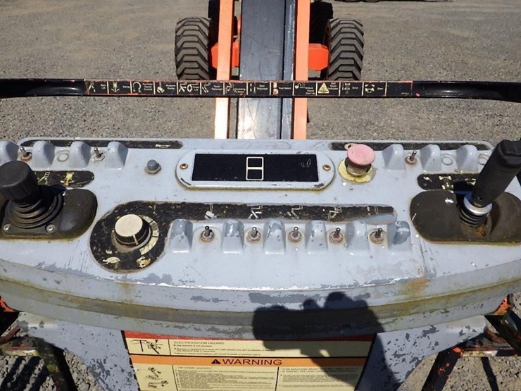 2002-jlg-800aj-image-32