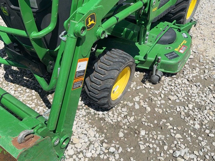 john-deere-1025r-image-10