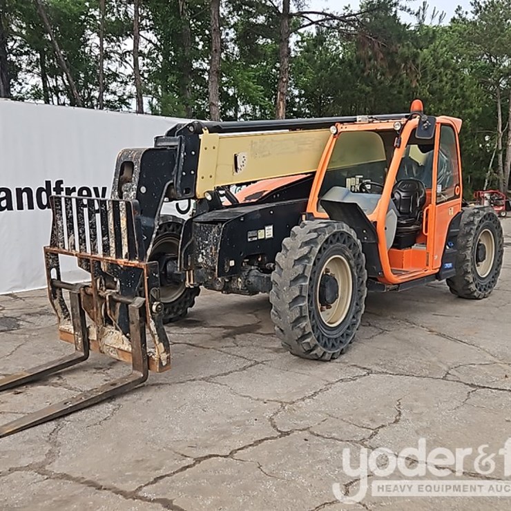 2016 JLG 642