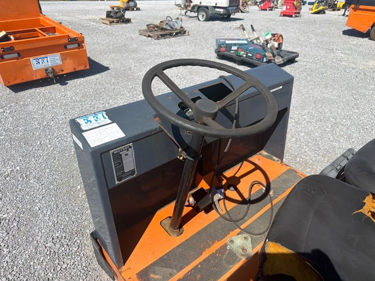#42-•-2015-motrec-e-480-industrial-utility-vehicle-image-9