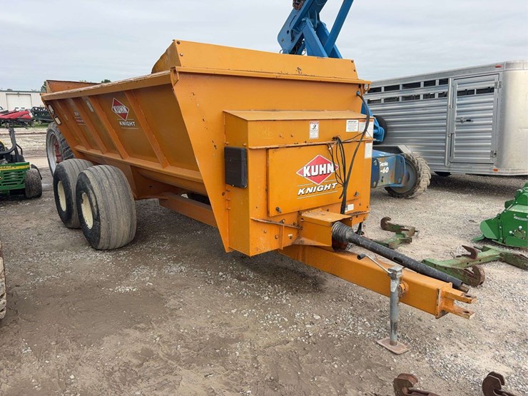 kuhn-knight-8124-image-3