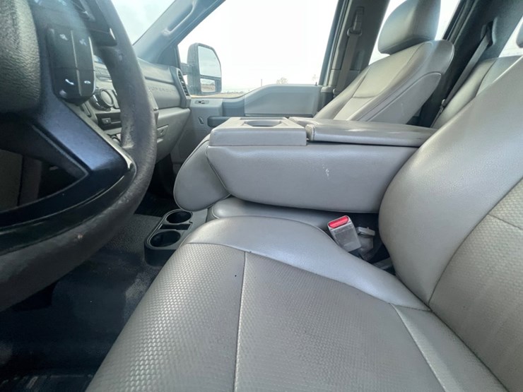 2017-ford-f250-xl-image-7