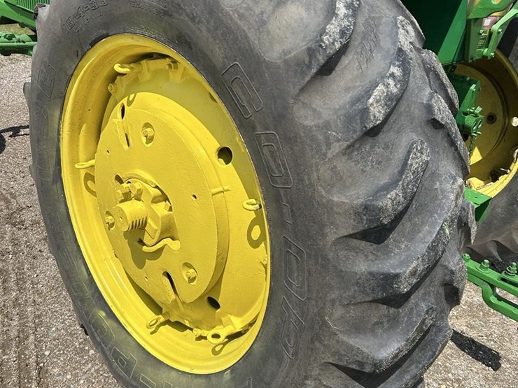john-deere-4320-image-19
