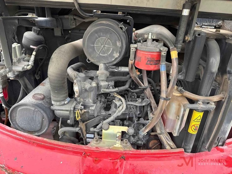 2019-takeuchi-tb235-2-image-8