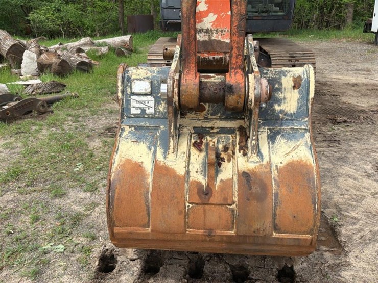 2012-hitachi-zx160-image-13