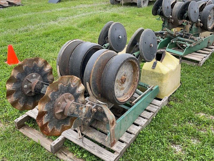 john-deere-7000-image-2