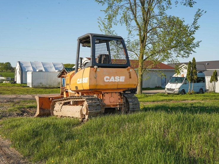 2004-case-650k-image-8