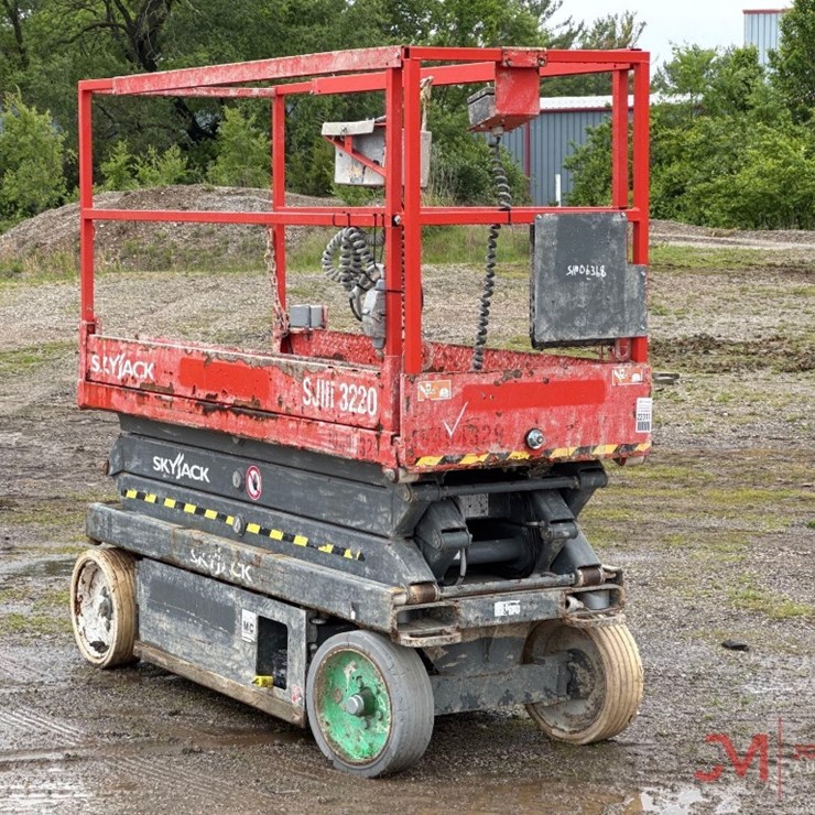 2016 SKYJACK SJIII3220