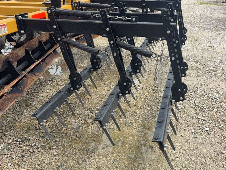 2016-landoll-875-21-image-8