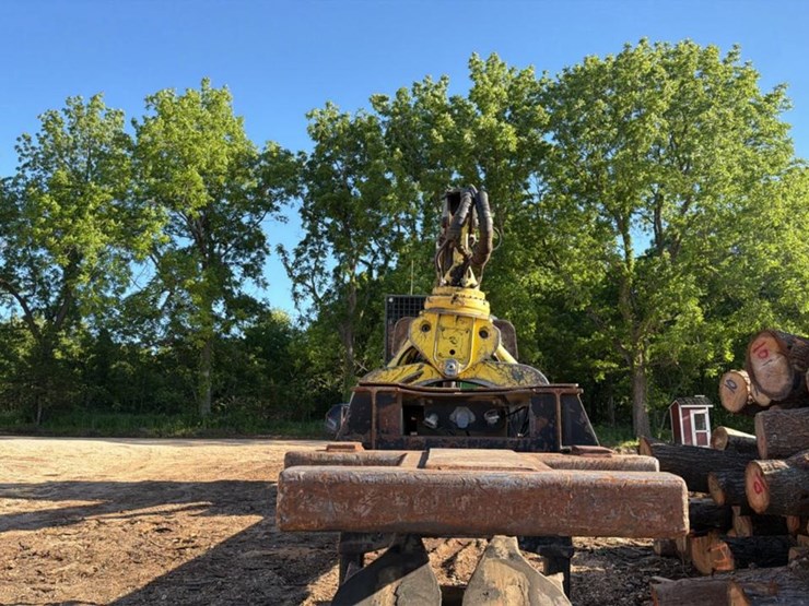 2018-deere-437e-image-8