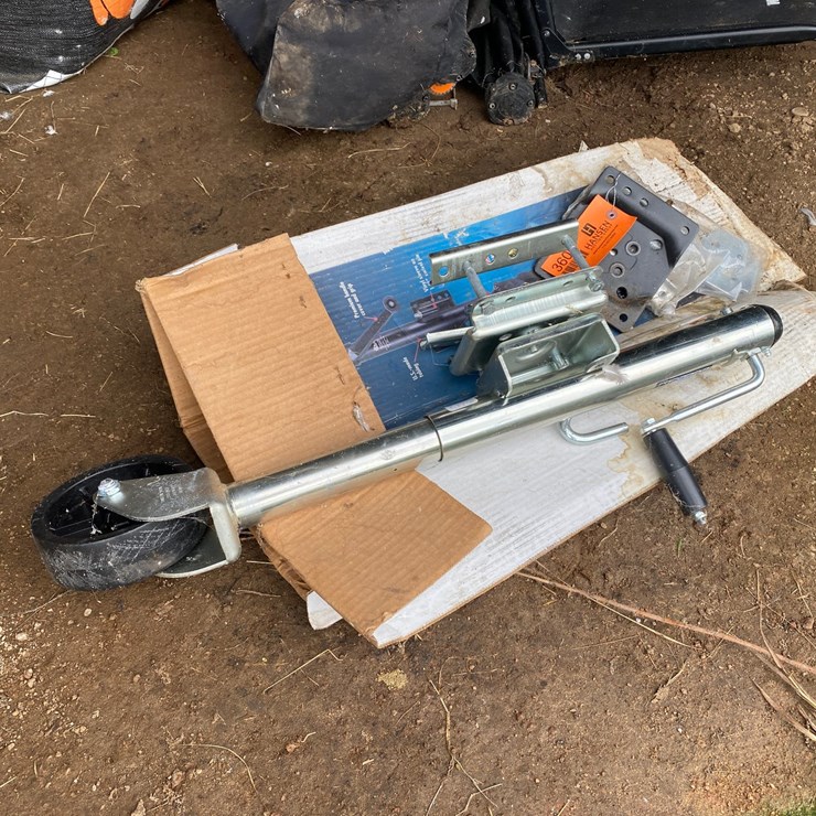 #3607 • Unused Fulton Trailer Jack