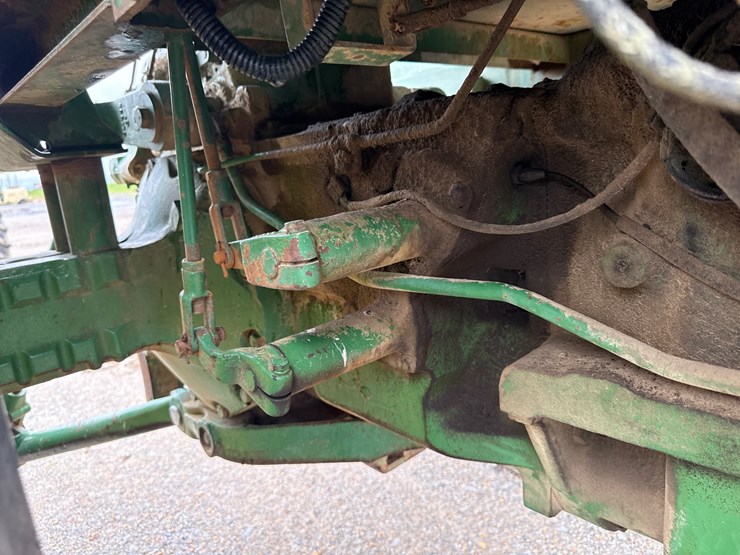 john-deere-4430-image-32