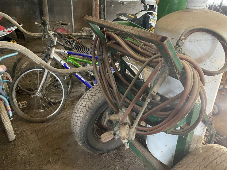 #3557-•-torch-cart-with-tanks-and-hoses-image-5