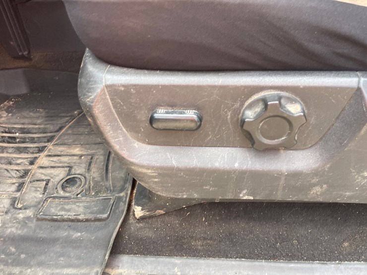 2015-ford-f250-xlt-image-31
