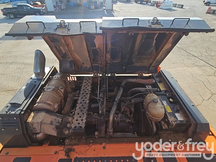 2018-hitachi-zx350-image-34