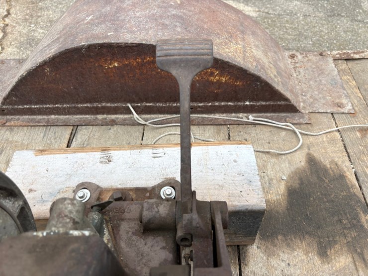 #5533-•-old-gasoline-engine-image-9