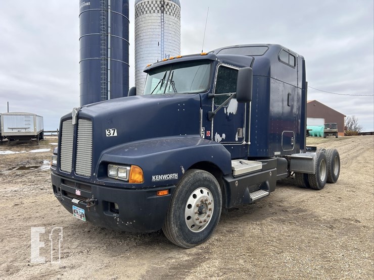 1999-kenworth-t600-image-1