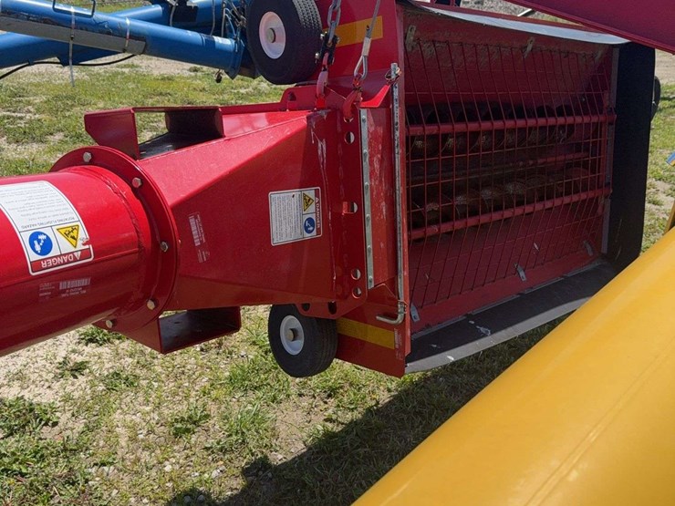 2023-westfield-mkx-x-21073-swing-away-auger,-10"-x-73ft,-540-pto-(inside-building),-low-use-image-7
