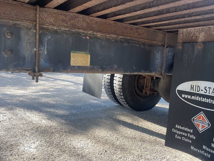 #4198-•-2005-sterling-box-truck-image-18