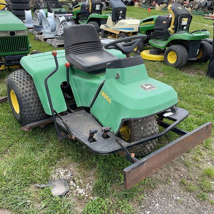 JD 1200A 3-wheeler with road drag (untested)