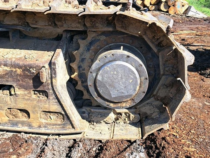2016-deere-853m-image-31