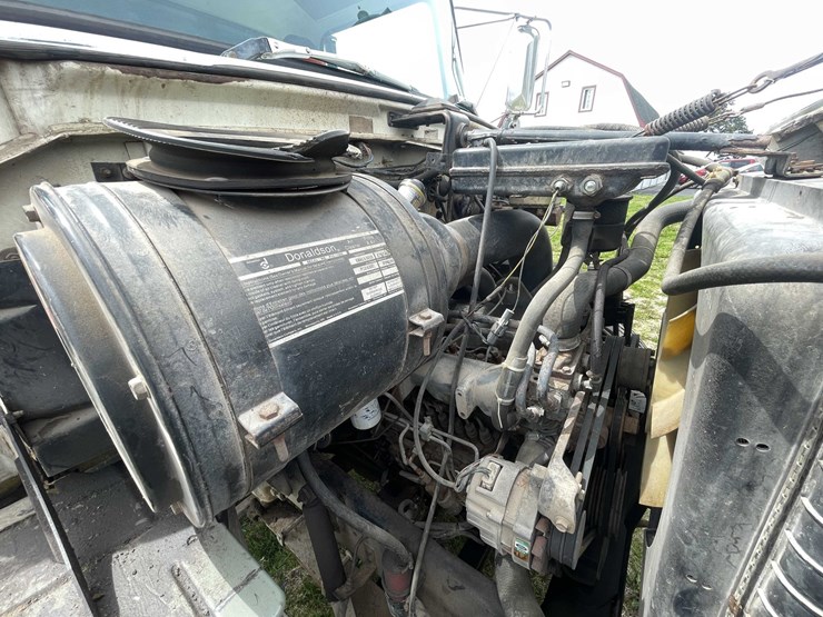 ford-l7000-image-73