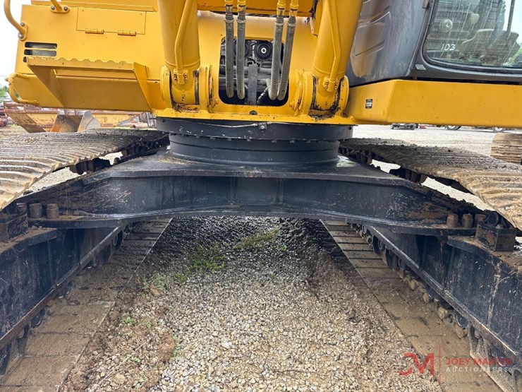 2004-deere-450c-lc-image-36