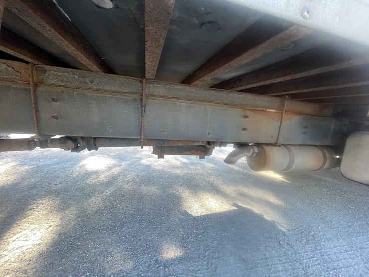 #4198-•-2005-sterling-box-truck-image-24