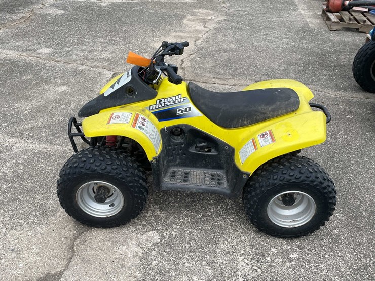 #4177-•-50-cc-four-wheeler-image-4